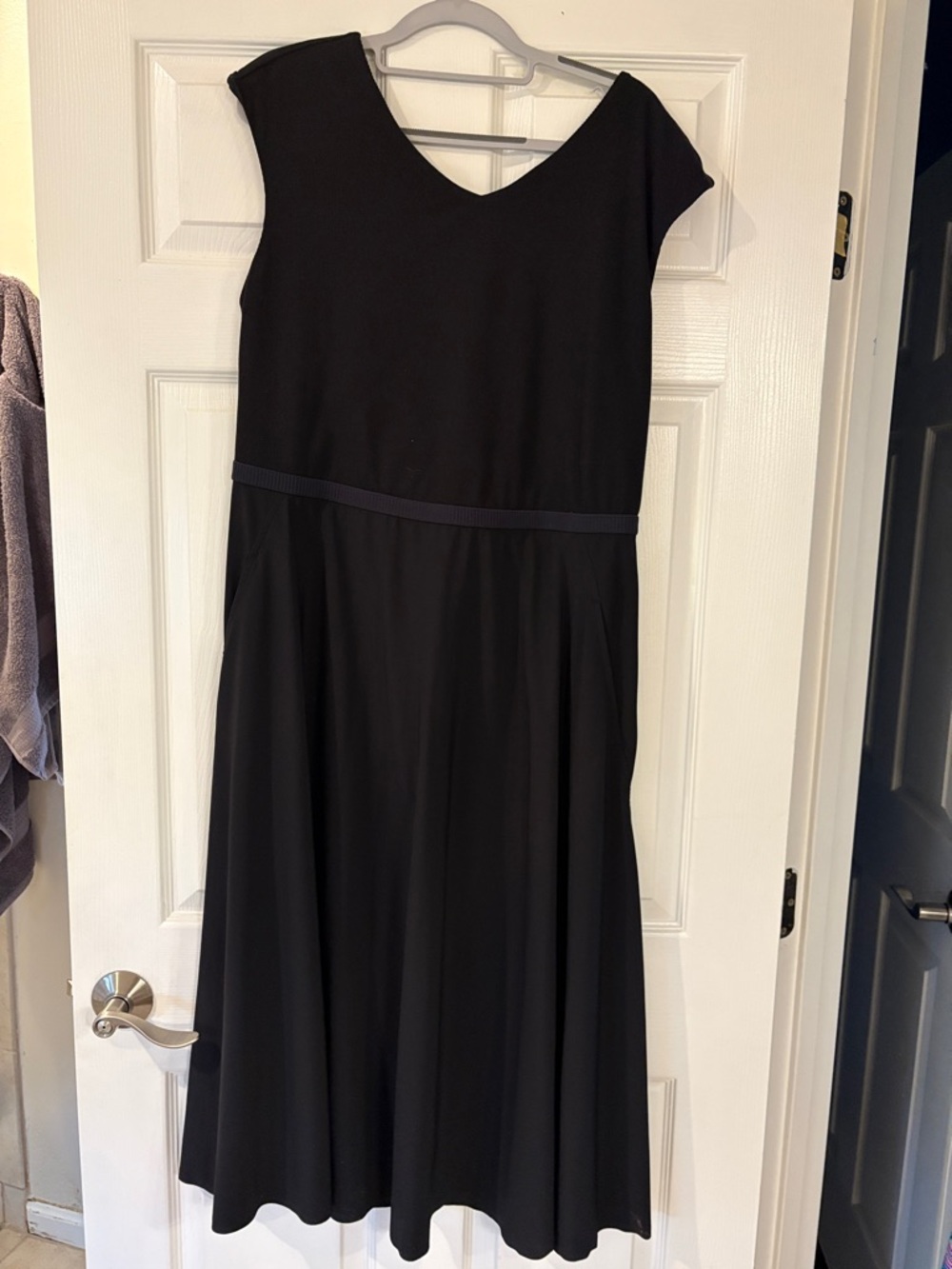 Athleta Black V-Neck Midi Dress